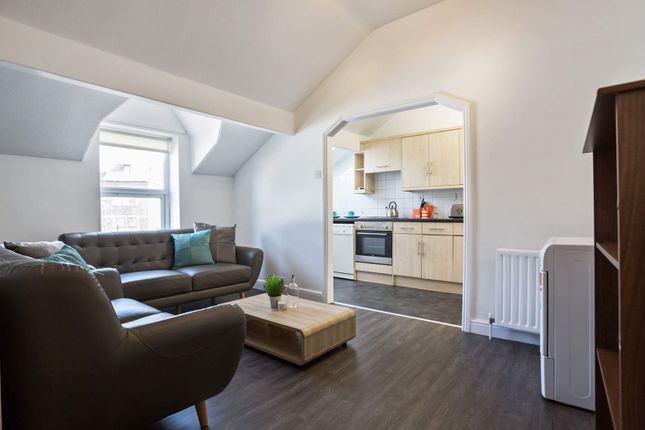 Thumbnail Flat to rent in Flat 2, 1 Victoria Road, Hyde Park