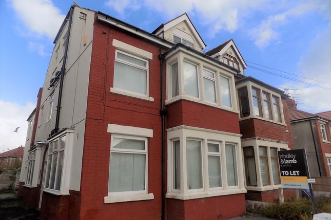 Flat to rent in Luton Road, Thornton-Cleveleys FY5
