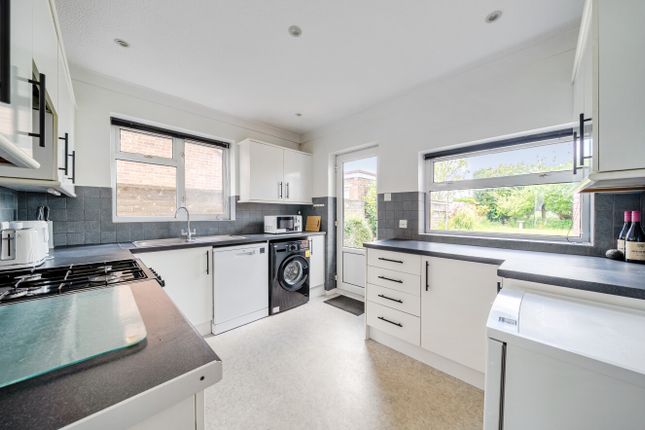 101, Singleton Crescent, Worthing photo 4