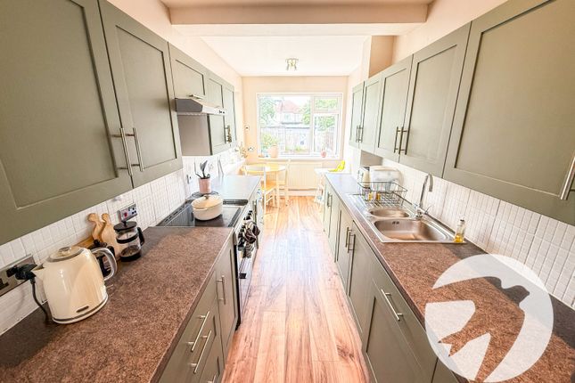 22, Elmhurst Road, London photo 3