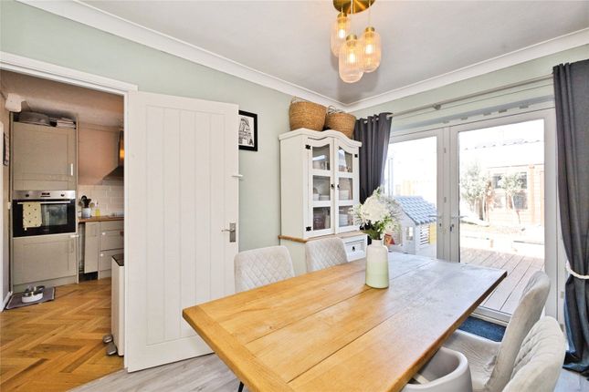 28, Abbey Road, Somerset photo 4