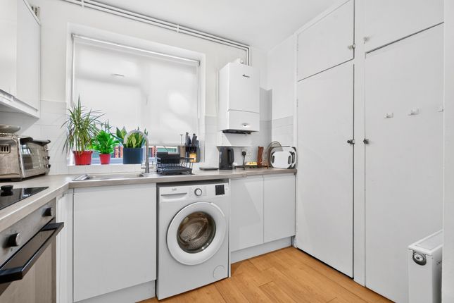 Flat 1, Rodenhurst Court,, Rodenhurst Road, London photo 4