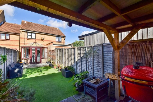 24 De Havilland Way, Abbots Langley photo 4