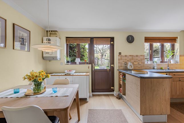 10, Tempsford, Welwyn Garden City photo 3