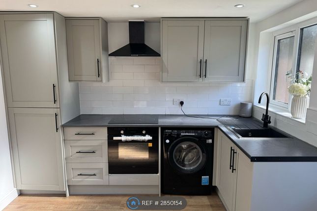 Mawney Road, Romford photo 2