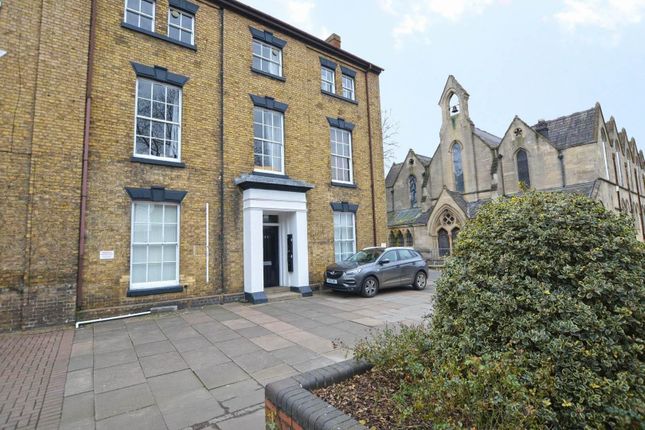 Thumbnail Flat for sale in Warwick Street, Rugby
