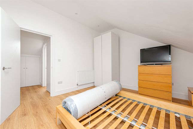 Archway Road, London photo 3