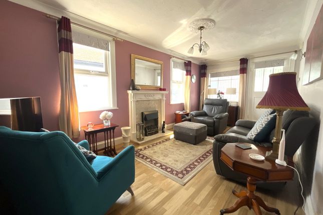 25, Hawkesley Crescent, Birmingham photo 4