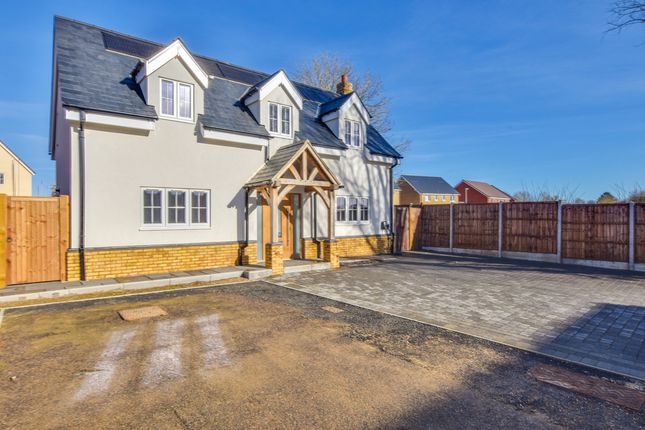 Thumbnail Detached house for sale in Canada Cottages, Stortford Road, Dunmow