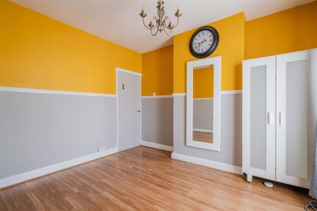 Bedroom1-3.Jpg