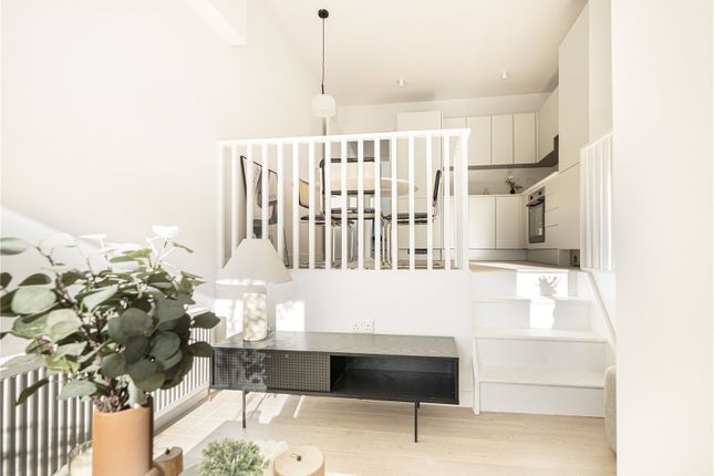 Thumbnail Flat for sale in Lyveden Road, London