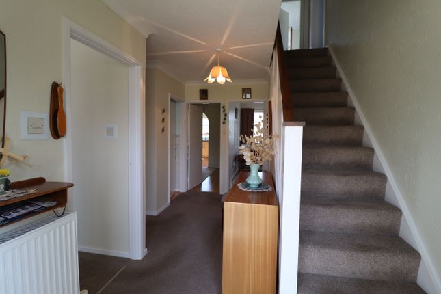 26, Valley Road, Tasburgh photo 3