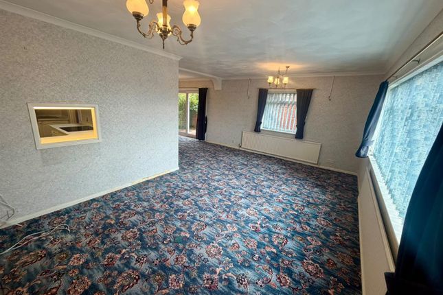 2, Ash Grove Close, Hereford photo 3