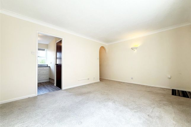 Flat 1, Sparhawk House, 4, Sparhawk Street, Suffolk photo 3
