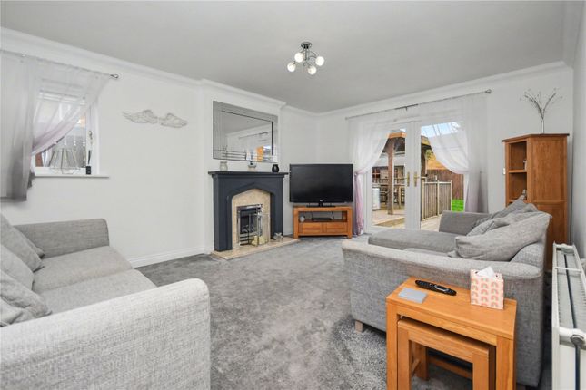 6, Redhill Chase, West Yorkshire photo 2