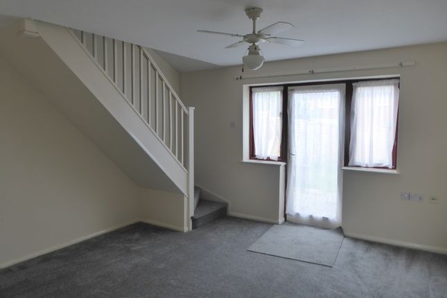 3, Hillyer Court, Peartree Bridge photo 3
