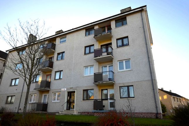 Thumbnail Flat to rent in Dunglass Avenue, By Village, East Kilbride, South Lanarkshire