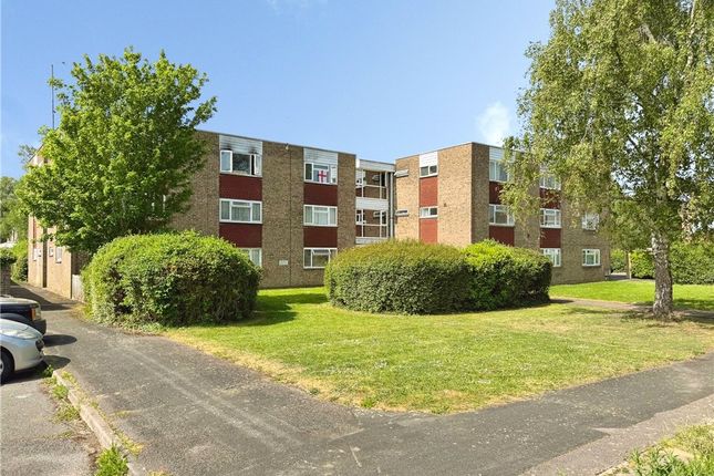 Studio flat on Flat 28, Winchester Court,, Sutherland Close, Hampshire, £105,000