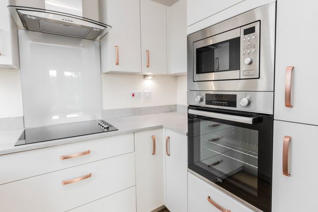 Flat 10 Weavers House, Highgate Hill, Cranbrook photo 4