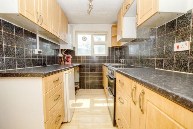 494, Bursledon Road, Southampton photo 4