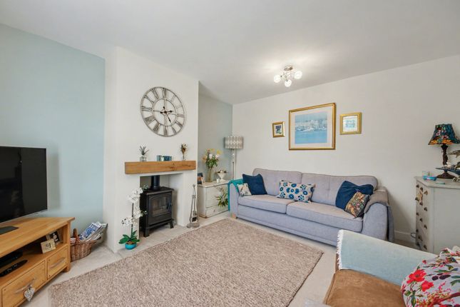 3 Weatherall Close, Southampton photo 3