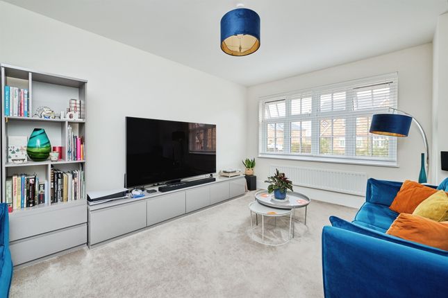 27, Red Admiral Street, Ely photo 2