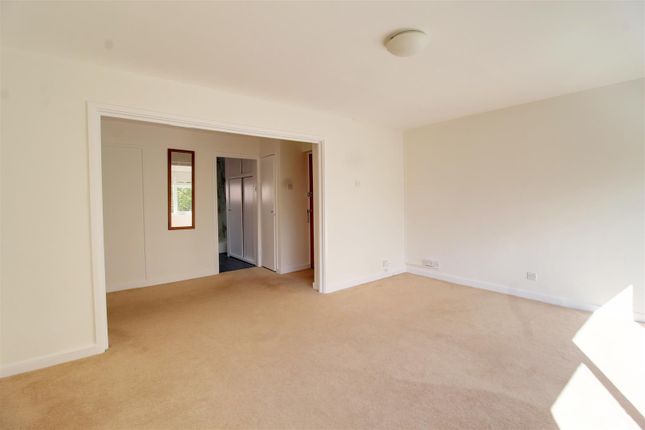 51, HEATHFIELD CLOSE, POTTERS BAR photo 4