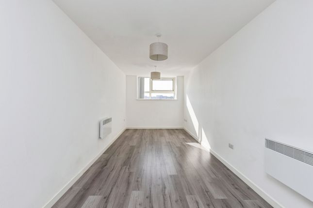 Apartment 113/Card House, Bingley Road, Bradford photo 2