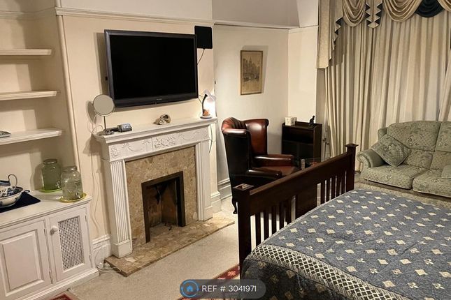 St Vincents Road, Westcliff-On-Sea photo 5