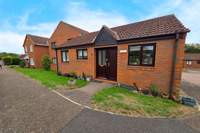 2-bed semi-detached on 5 Peakes Croft, Doncaster, £149,950