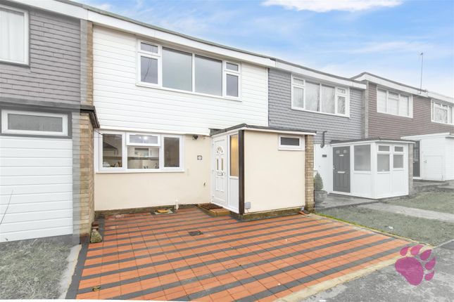 Terraced house for sale in Cattawade Link, Fryerns