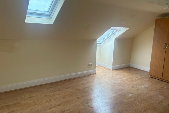 11b, Berners Road, London photo 3