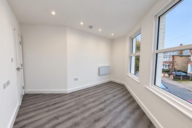 Penfold Road, Clacton-On-Sea photo 5