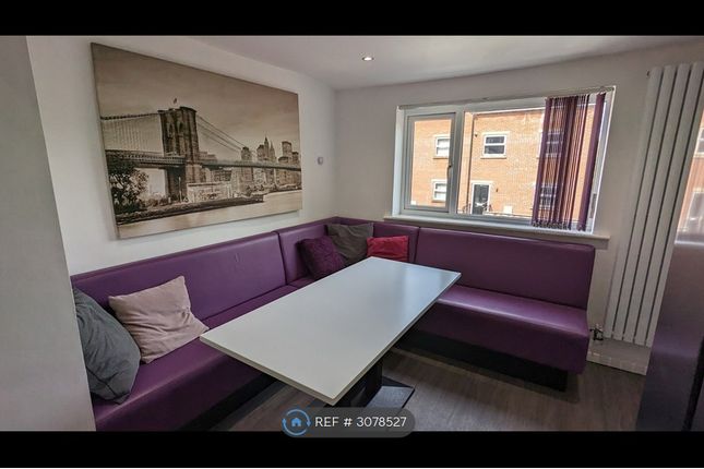 Ormskirk photo 3