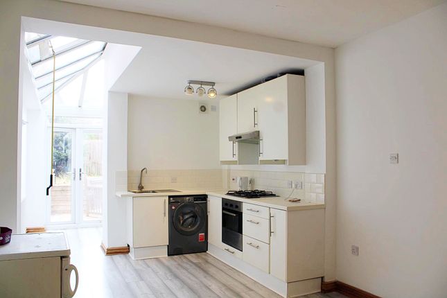 2, Anthony Street, Rothley, Leicestershire  photo 4