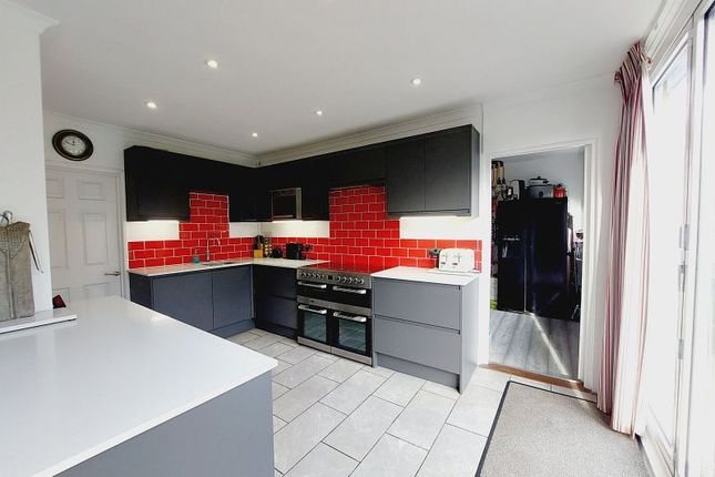 56, Kingston Road, Leatherhead photo 2