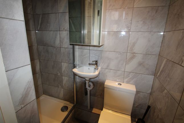 Room 6, THORNTON HEATH photo 4