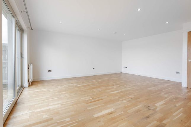 18 Canal Court, Linlithgow photo 4