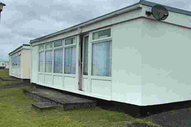 Mobile/park home for sale in Carmarthen Bay Holiday Park, Kidwelly, Carmarthenshire.