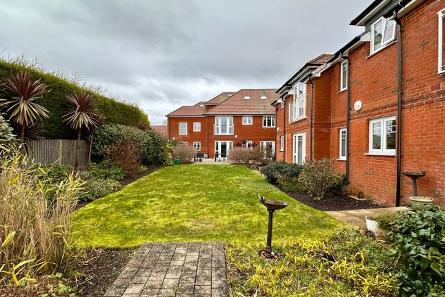 Hillborough House, Little Common Road, Bexhill-on-Sea photo 2