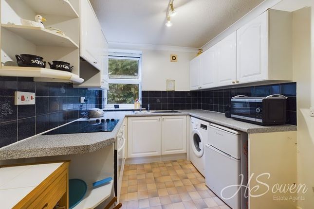 Flat for sale in Old Torwood Road, Torquay