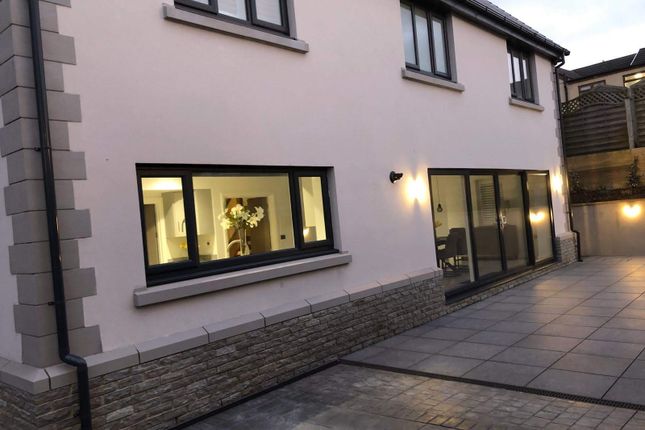 3, Old Farm Close, Swansea photo 3