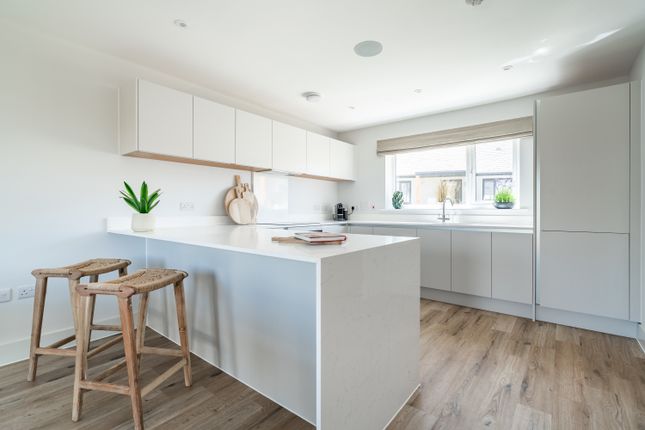 6, Upton Green, Bude photo 2