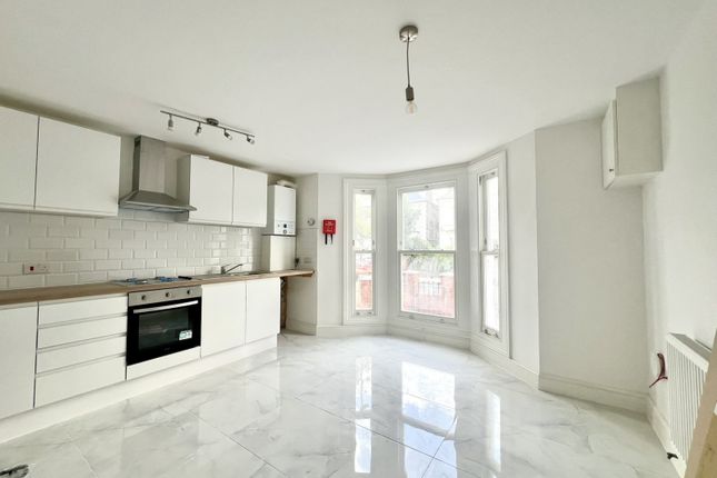 Newly Refurbished 1 Bedroom Flat To Rent In Tooting
