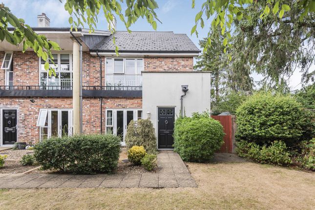 Thumbnail Town house for sale in Notley Place, Emmer Green, Reading