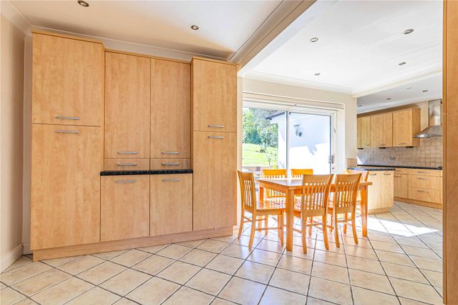 2, Willow Dene, Bushey photo 4