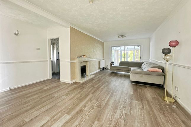 3, Countrymans Way, East Goscote photo 2