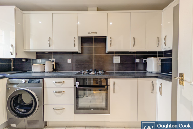 8, Mimosa Close, Nuneaton photo 2