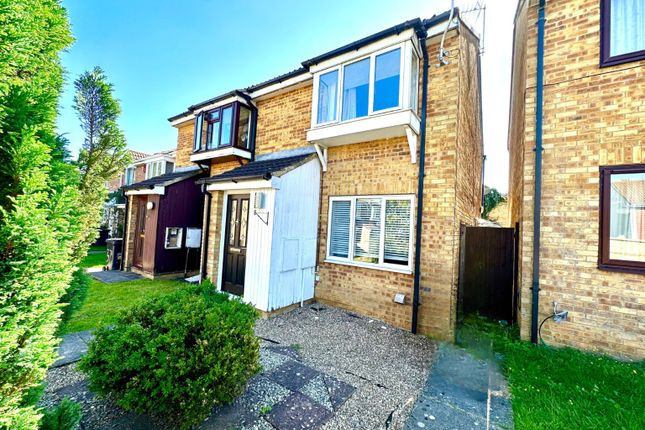 Thumbnail Semi-detached house for sale in Coltsfoot Green, Luton