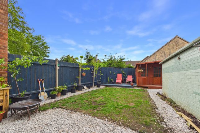 46 Langdale Crescent, Cottingham, East Riding Of Yorkshire photo 4